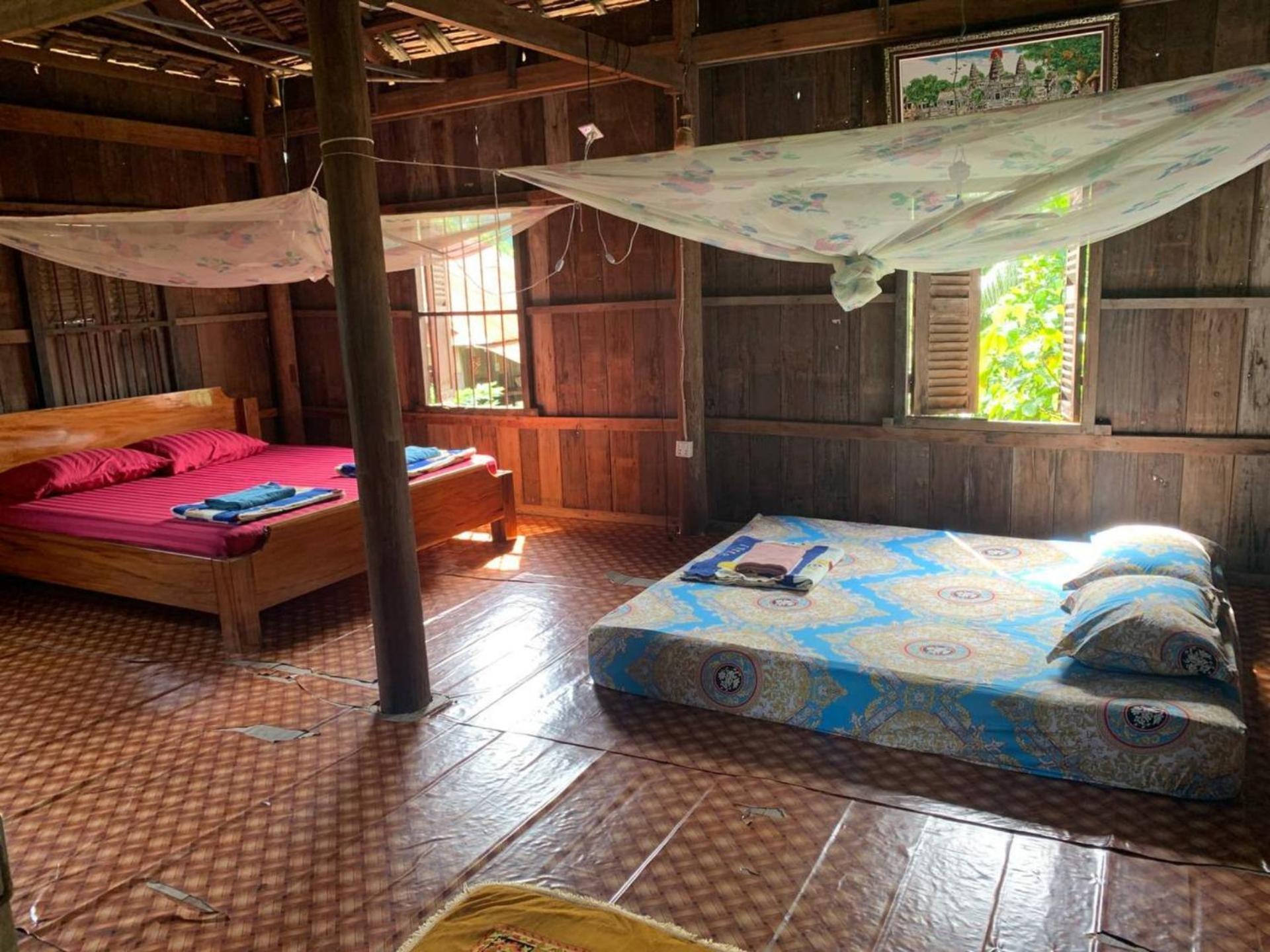 Family Batcave Homestay 马德望 外观 照片