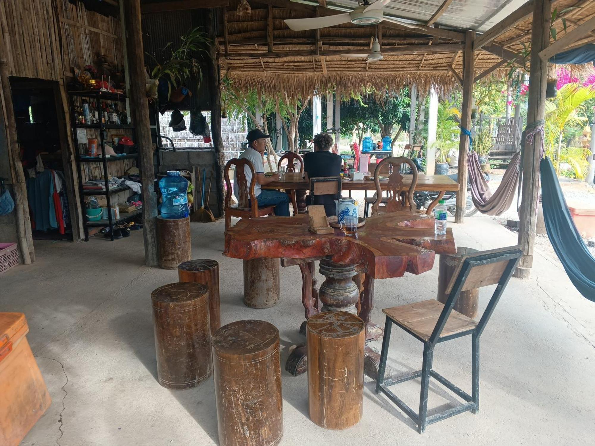 Family Batcave Homestay 马德望 外观 照片