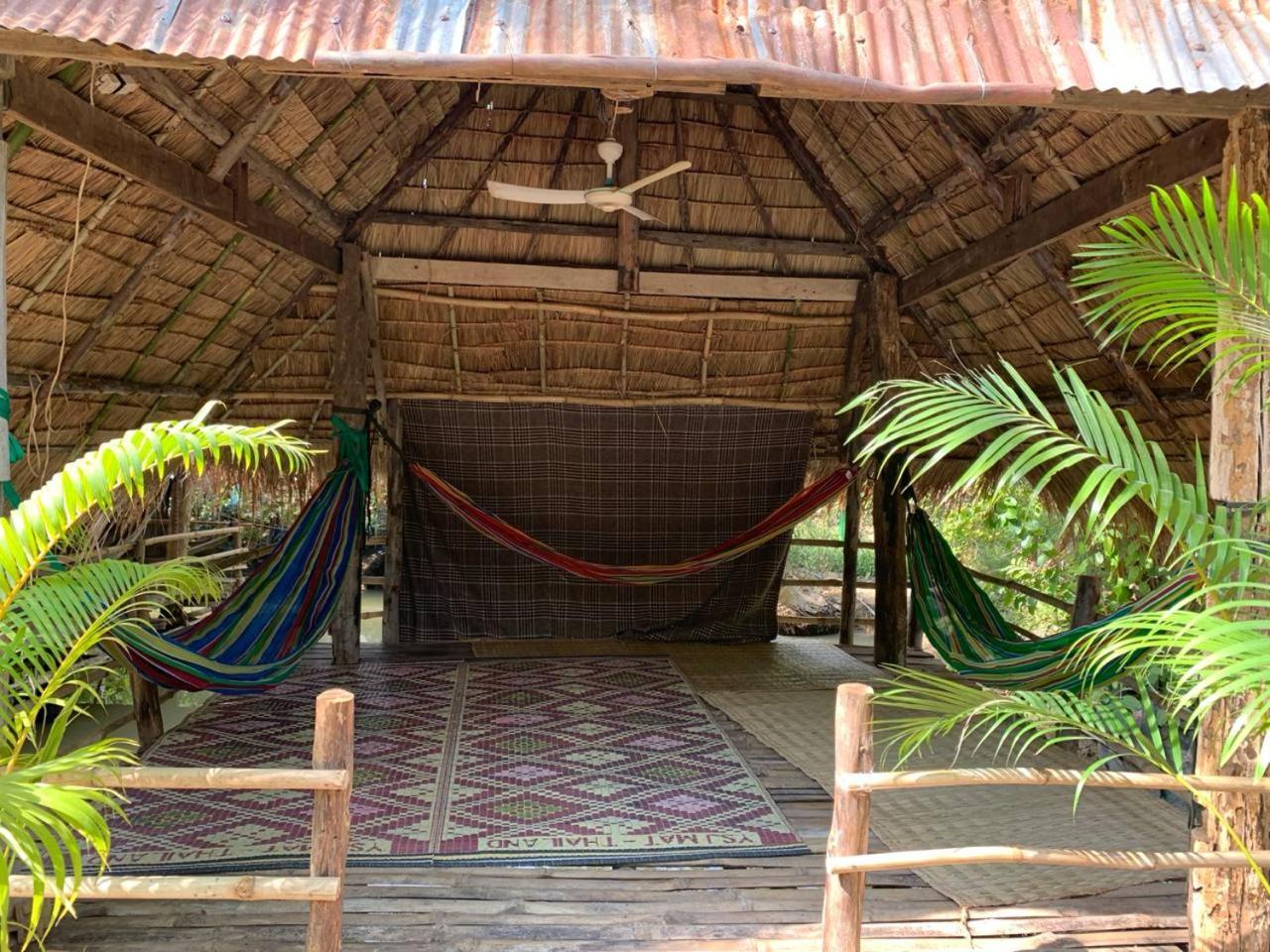 Family Batcave Homestay 马德望 外观 照片