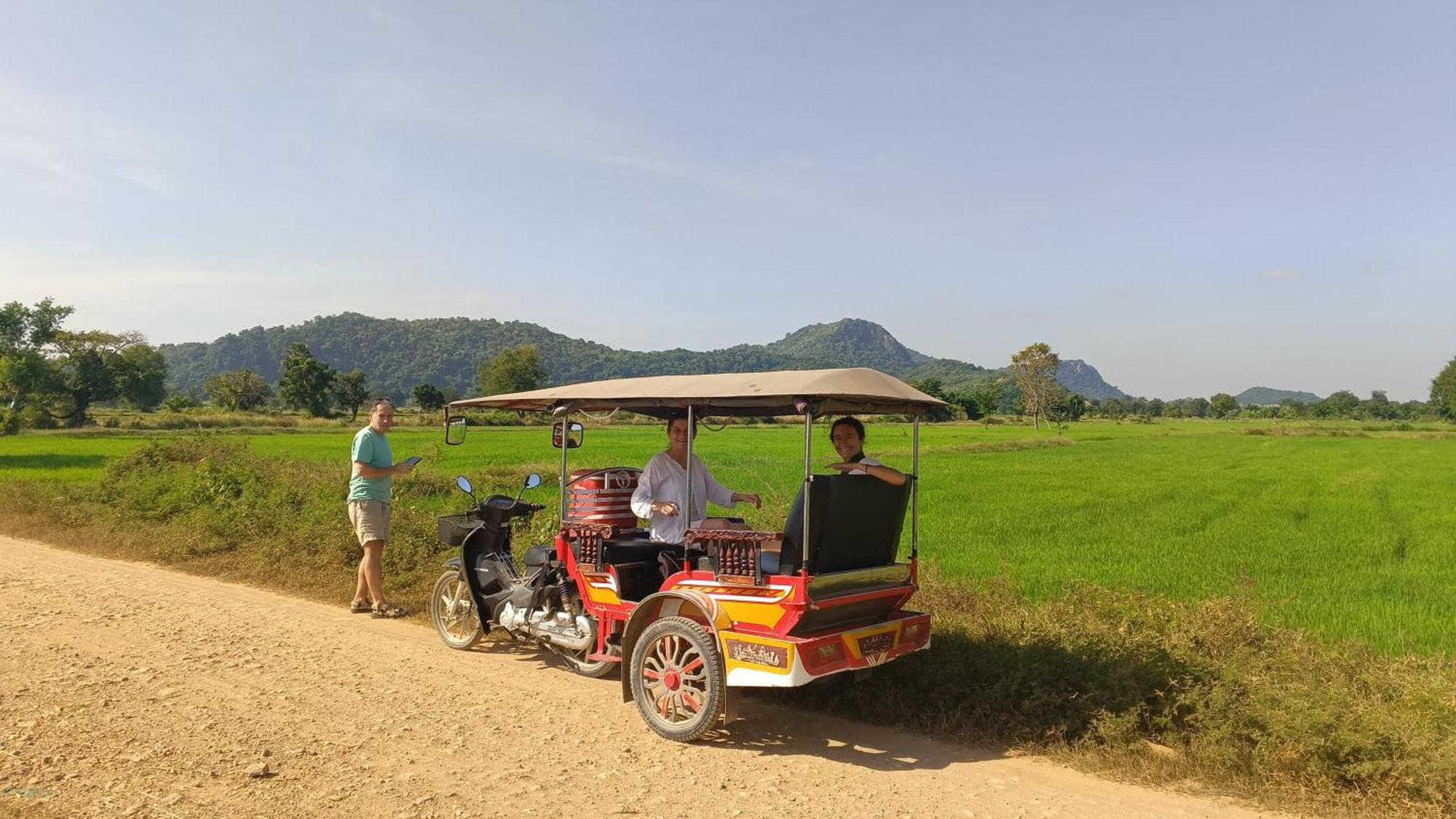 Family Batcave Homestay 马德望 外观 照片