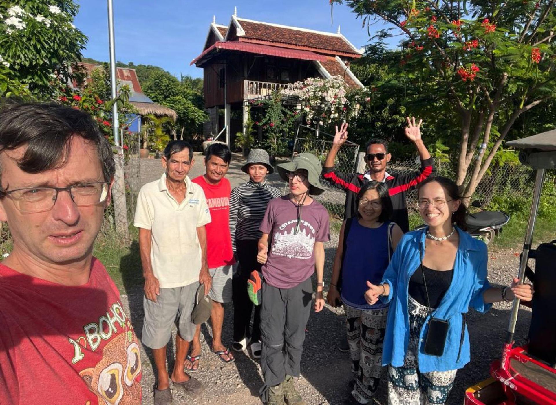Family Batcave Homestay 马德望 外观 照片