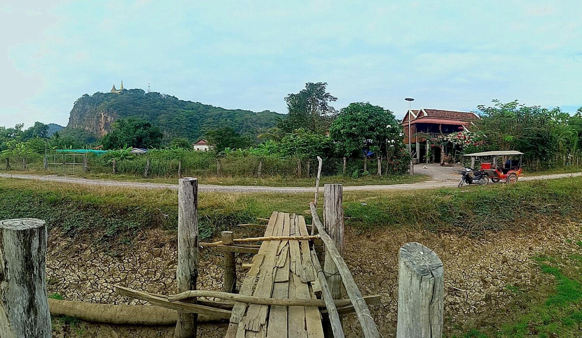 Family Batcave Homestay 马德望 外观 照片