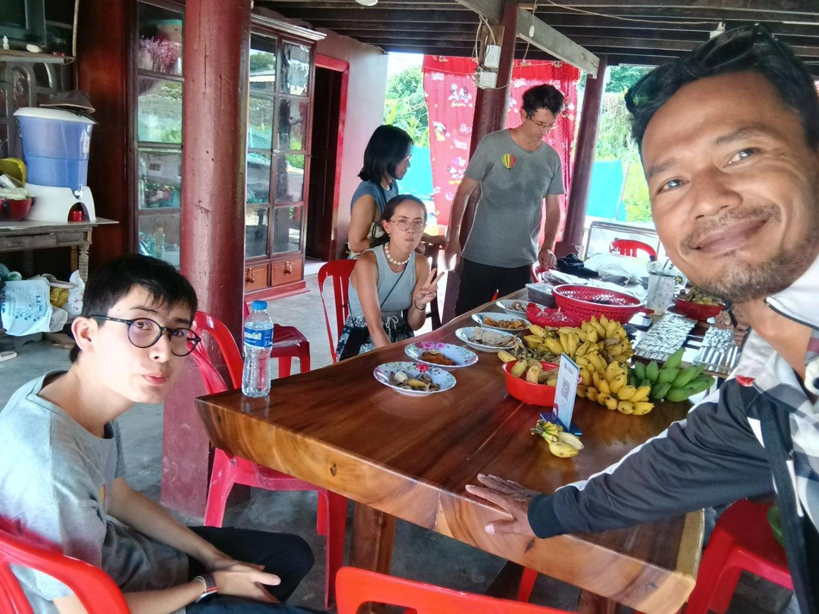 Family Batcave Homestay 马德望 外观 照片