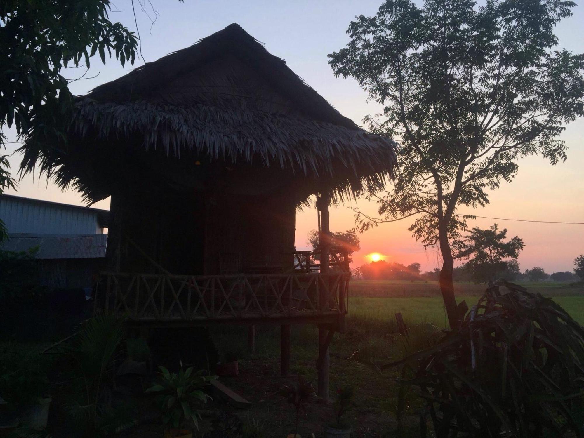 Family Batcave Homestay 马德望 外观 照片
